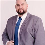 Maestro en Derecho Migratorio con espcialidad en ramas migratorias y otras ciencias